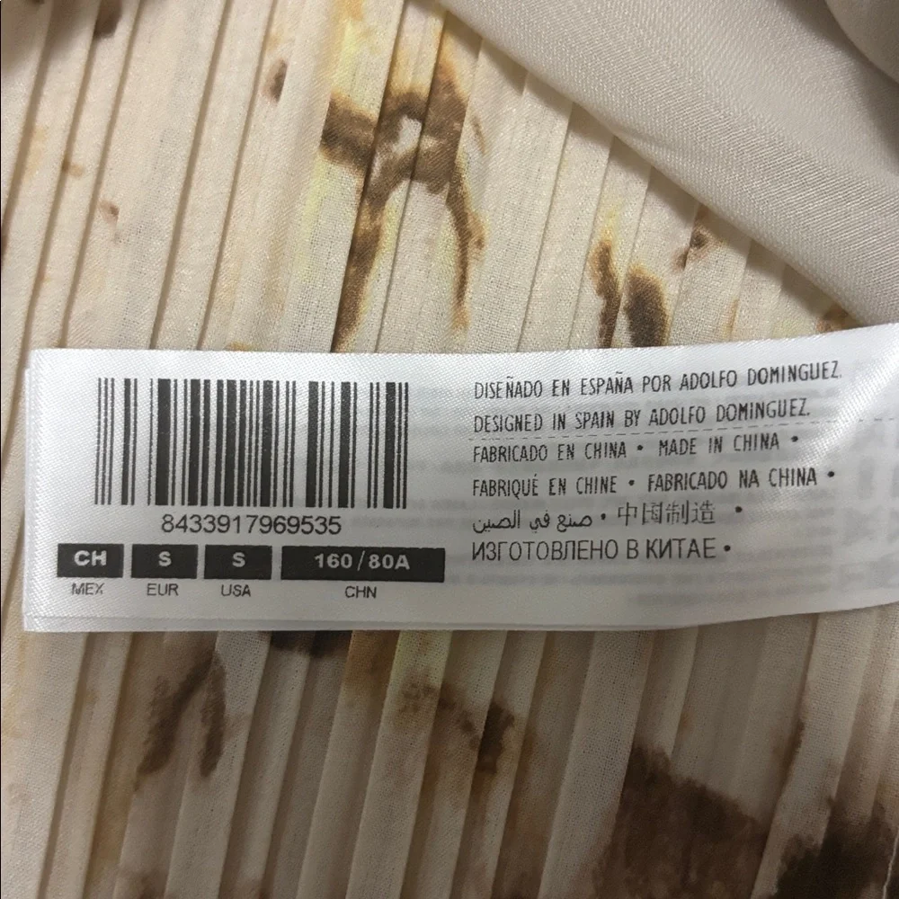 Adolfo Dominguez size S crinkled pleated dress. - Picture 7 of 7